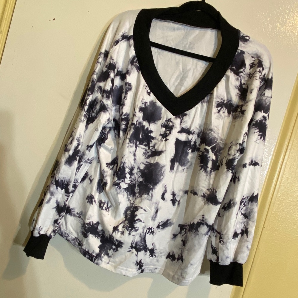 Tie dye sweatshirt